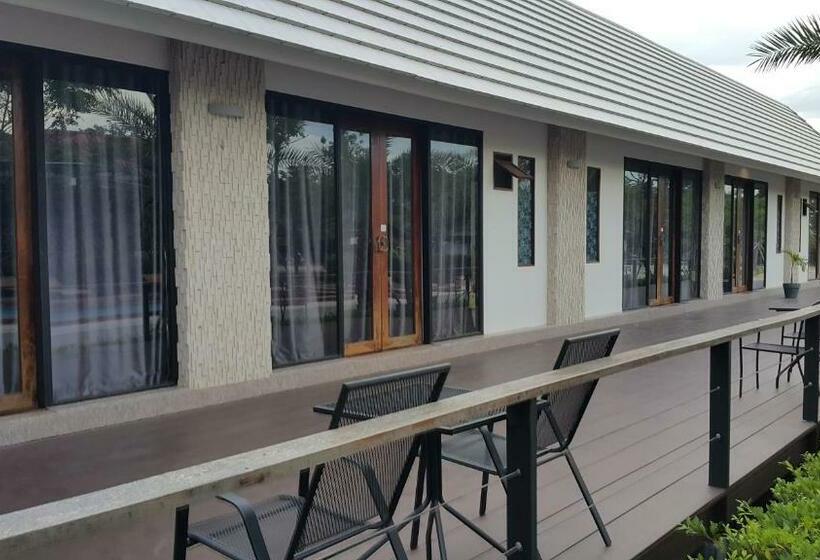 غرفة ديلوكس, Ingaun Resort Kanchanaburi