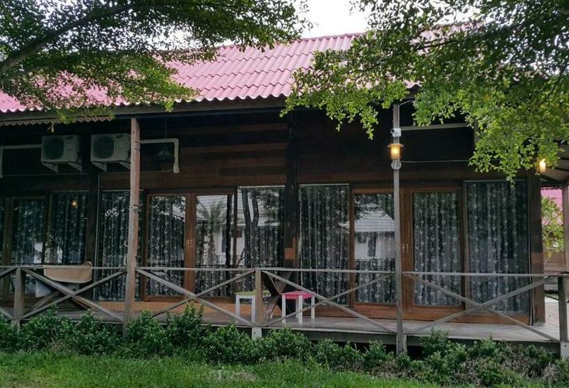 غرفة قياسية سرير كينج, Ingaun Resort Kanchanaburi