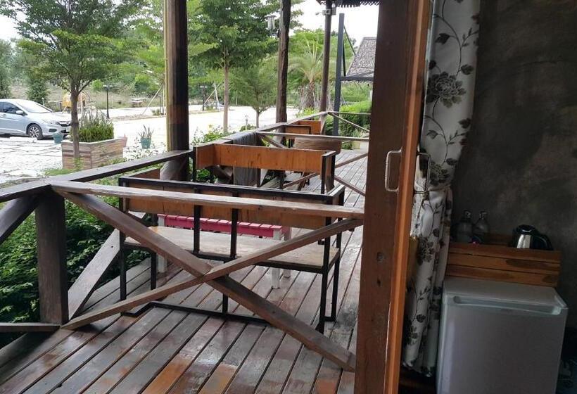 غرفة قياسية مطلّة علي الحديقة, Ingaun Resort Kanchanaburi