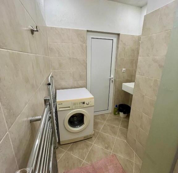 Appartement 1 Chambre Vue Jardin, къща спирови