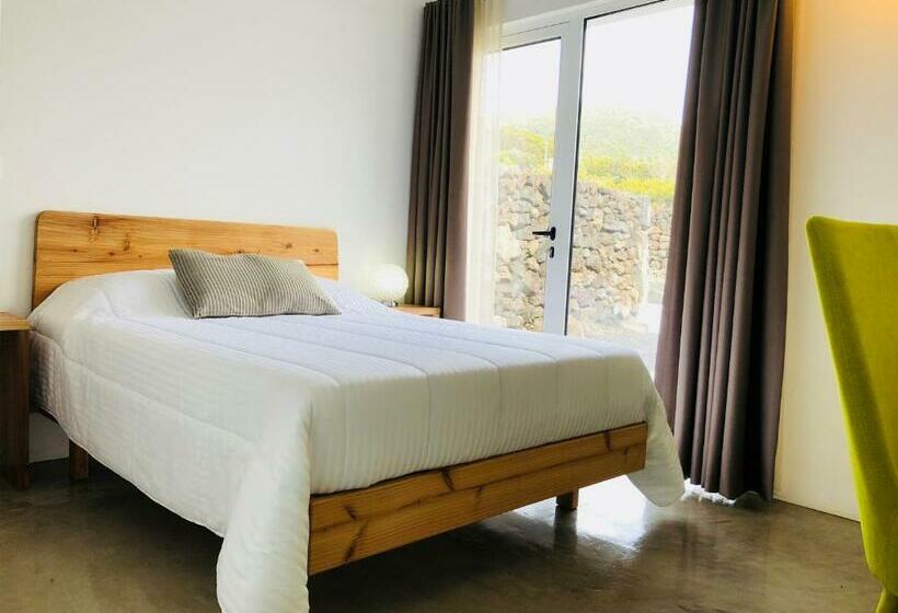 منزل غرفتين نوم, Casa Da Rocha