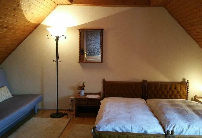 חדר סטנדרט לארבעה, Derű Vendégház és Lovasudvar