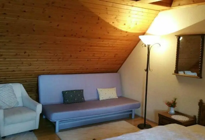 スタンダード４人部屋, Derű Vendégház és Lovasudvar