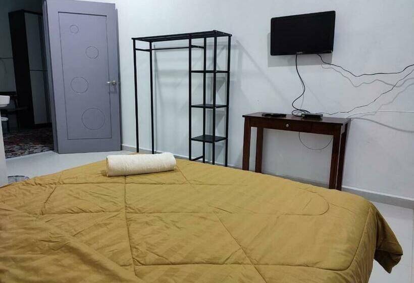 غرفة قياسية, Kayangan Inn