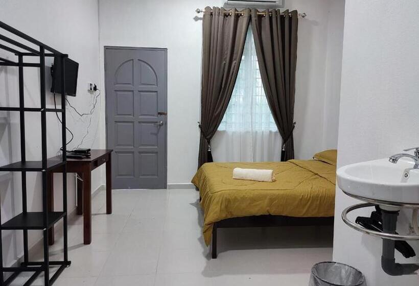 غرفة قياسية, Kayangan Inn