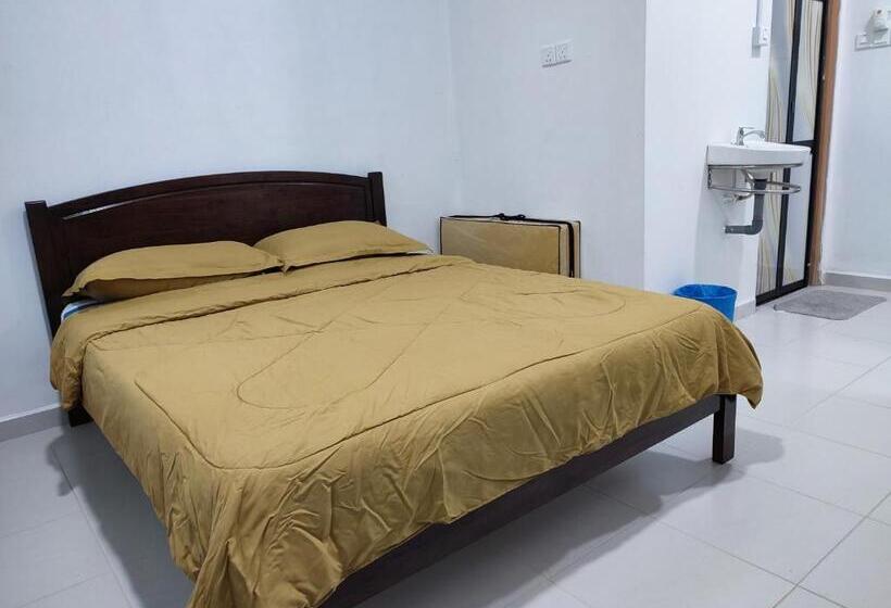 غرفة قياسية, Kayangan Inn