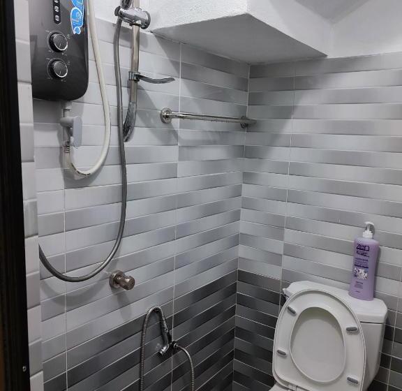 منزل غرفتين نوم, Kayangan Inn