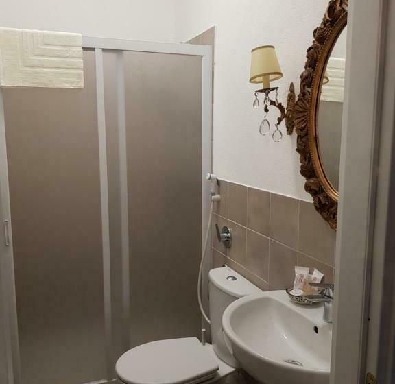 اتاق لوکس با تخت بزرگ, Locanda Elena