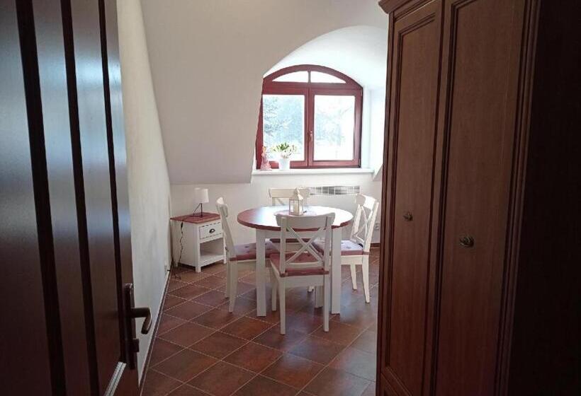 带1个卧室带花园景观的公寓, Apartmány U Orlického Jezera   Kamenice