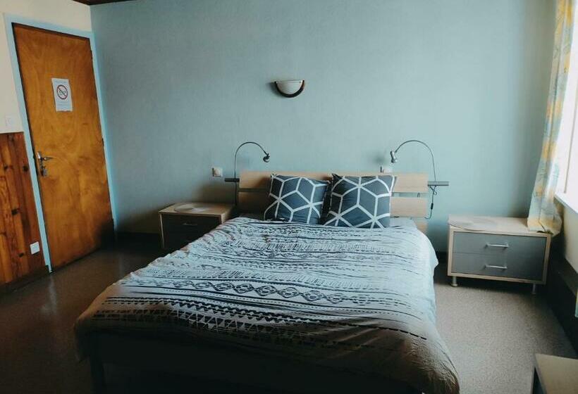 غرفة قياسية, Le Ys Lounge Bar