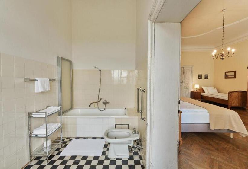 חדר סטנדרט לשלושה, Schloss Drosendorf