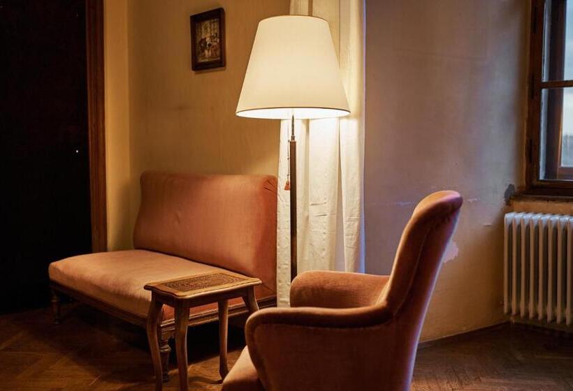 חדר קלאסי לשלושה, Schloss Drosendorf