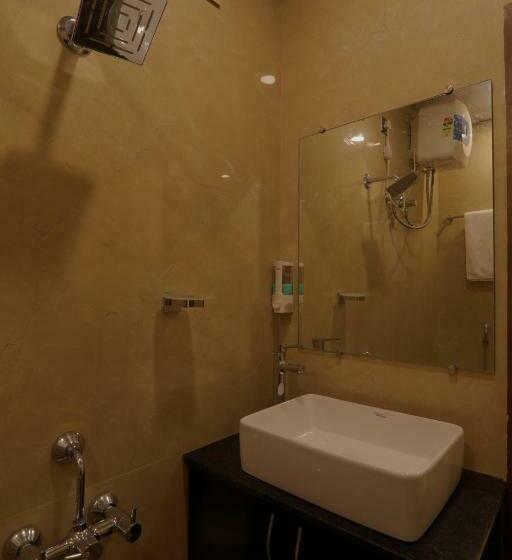 豪华房间, Shri Tirupati Residency