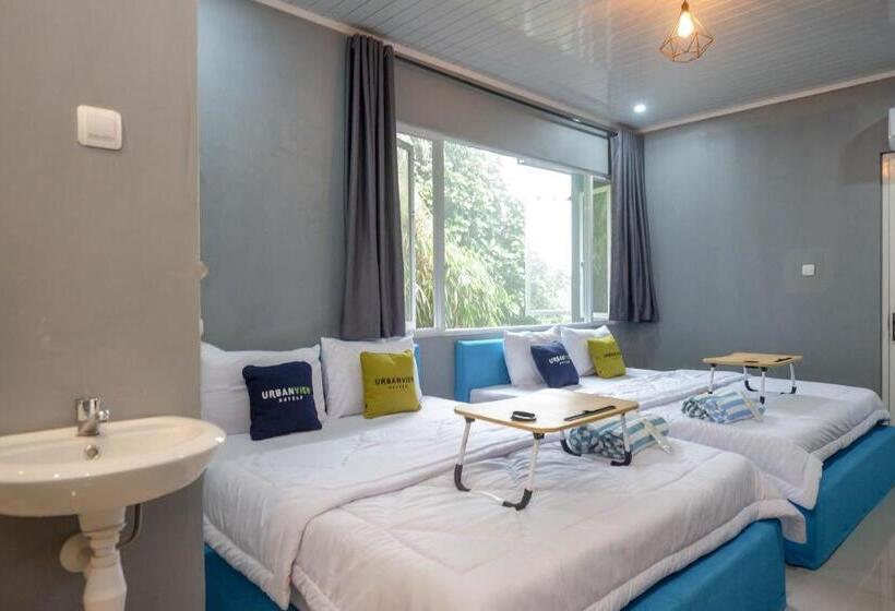 חדר משפחתי, Urbanview Hotel Umbrella Dieng By Reddoorz
