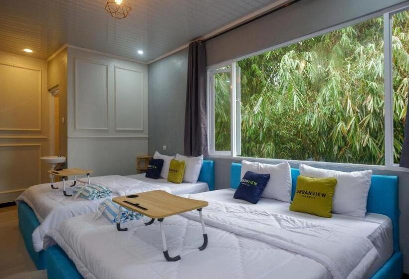 חדר משפחתי, Urbanview Hotel Umbrella Dieng By Reddoorz