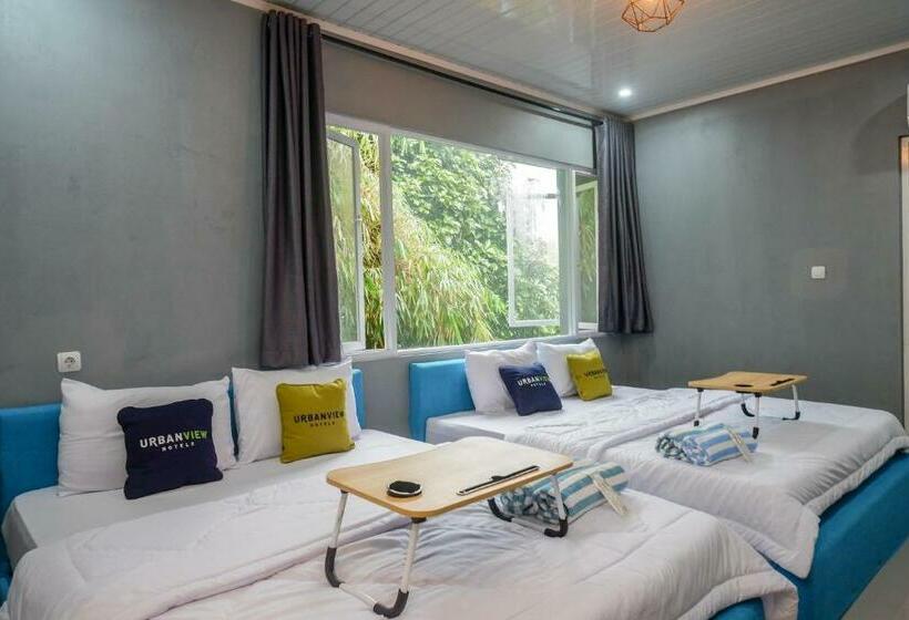 חדר משפחתי, Urbanview Hotel Umbrella Dieng By Reddoorz