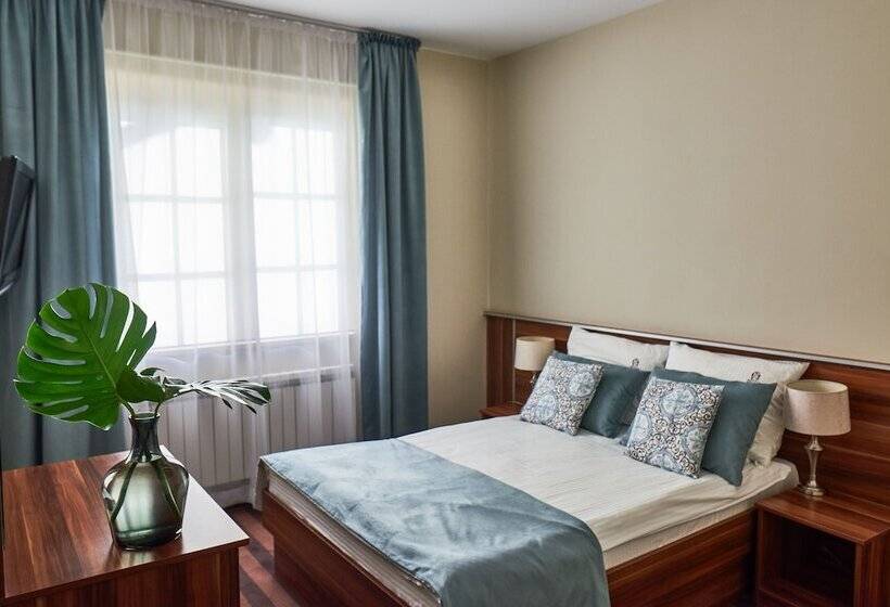 غرفة قياسية, Dworek