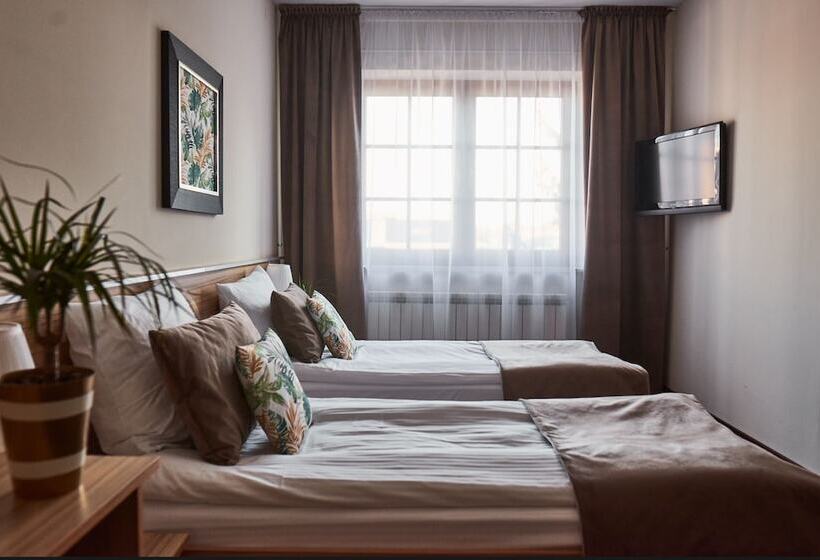 غرفة قياسية, Dworek