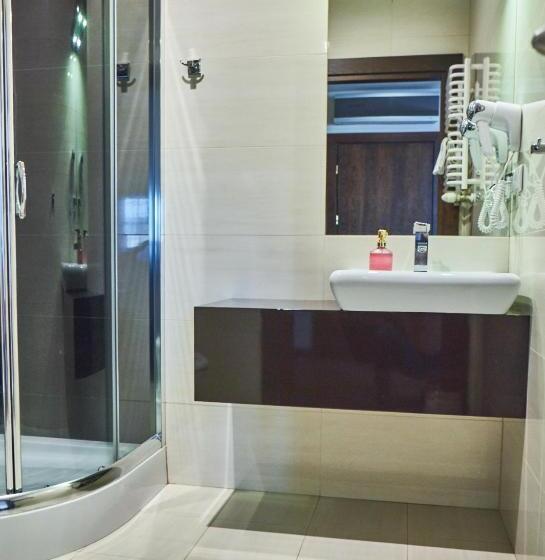 غرفة قياسية, Dworek