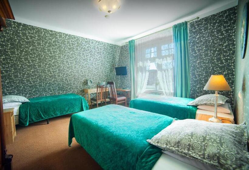 חדר קומפורט לשלושה, Pensjonat U Kota Wasyla