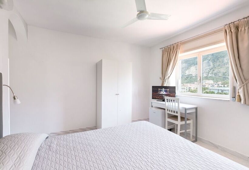 חדר סטנדרט, Sisters Hostel