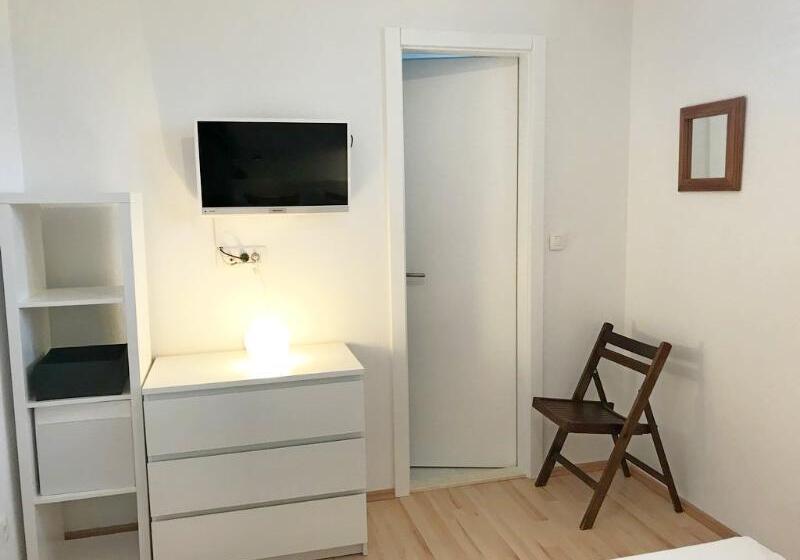 １ベッドルームアパートメント, Apartments And Rooms Mladenka