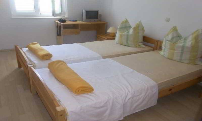 スタンダードルーム, Apartments And Rooms Mladenka