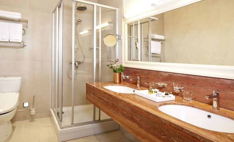 اتاق استاندارد سه نفره, Esperanza Resort