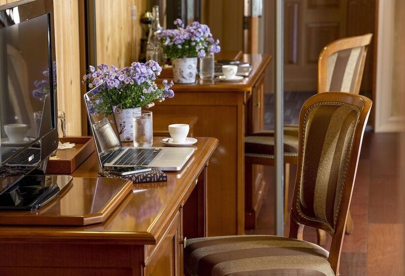 اتاق استاندارد سه نفره, Esperanza Resort