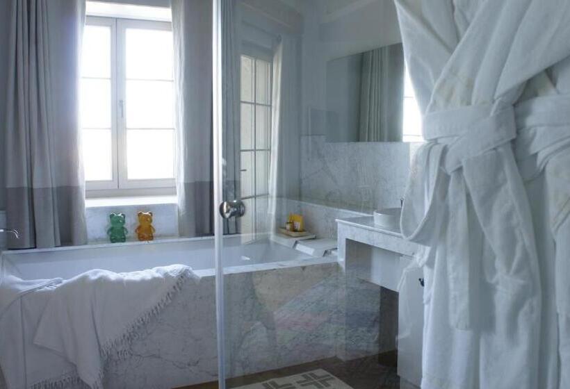 غرفة قياسية, Alavya