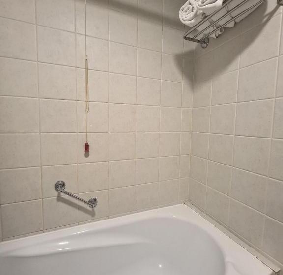 اتاق استاندارد سه تخته با بالکن, Bellevue Metropol Lake Resort