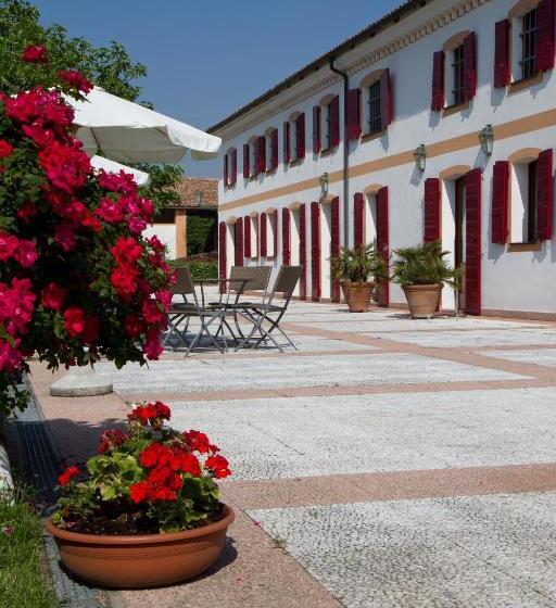 اتاق استاندارد سه نفره, Ca Tessera Venice Airport