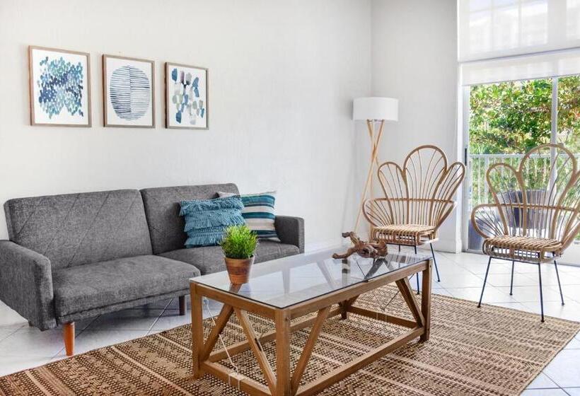 スイート, Coral Reef At Key Biscayne