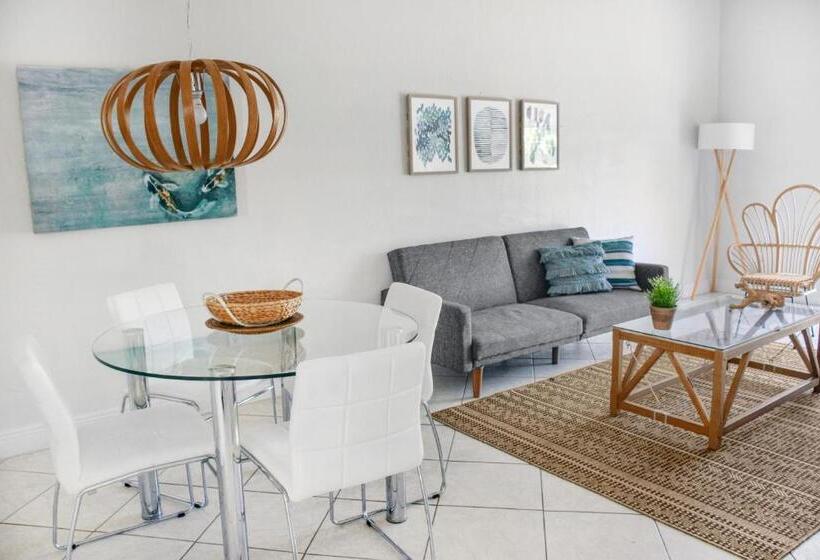 スイート, Coral Reef At Key Biscayne