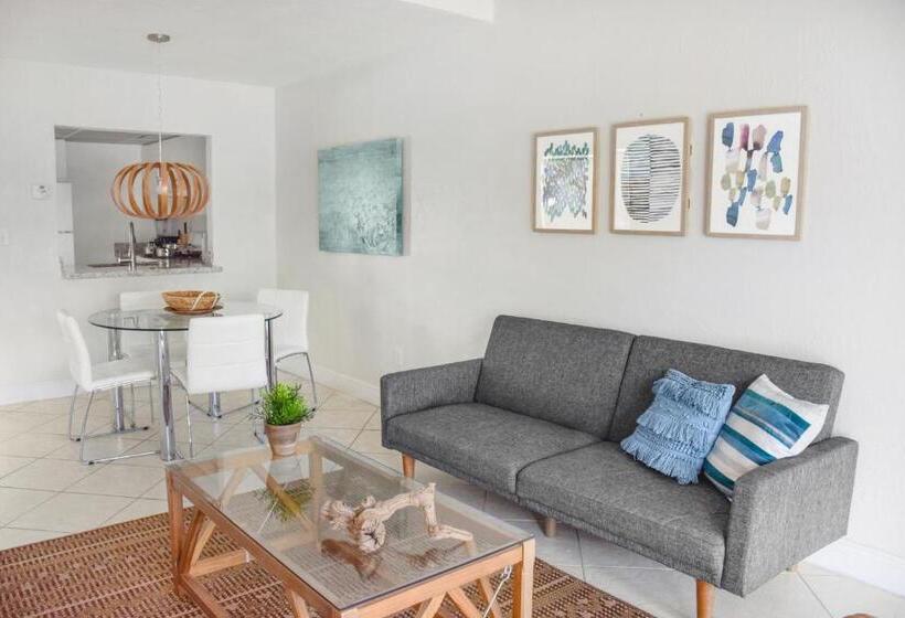 スイート, Coral Reef At Key Biscayne