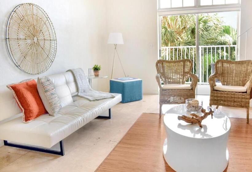 スイート, Coral Reef At Key Biscayne