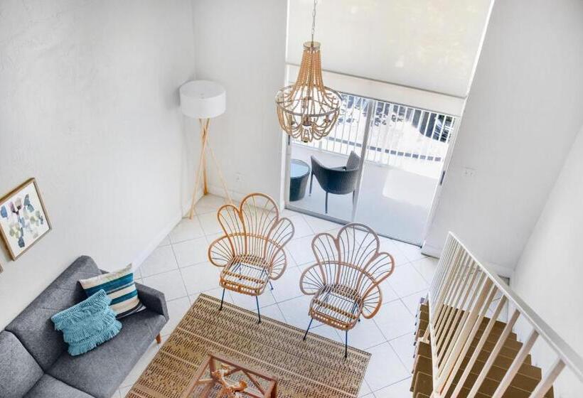 スイート, Coral Reef At Key Biscayne