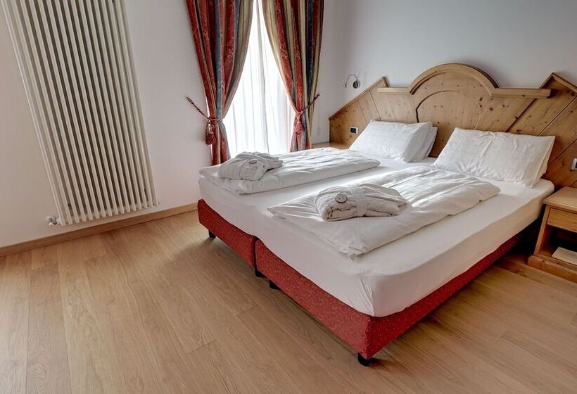سوییت, Leading Relax Hotel Maria