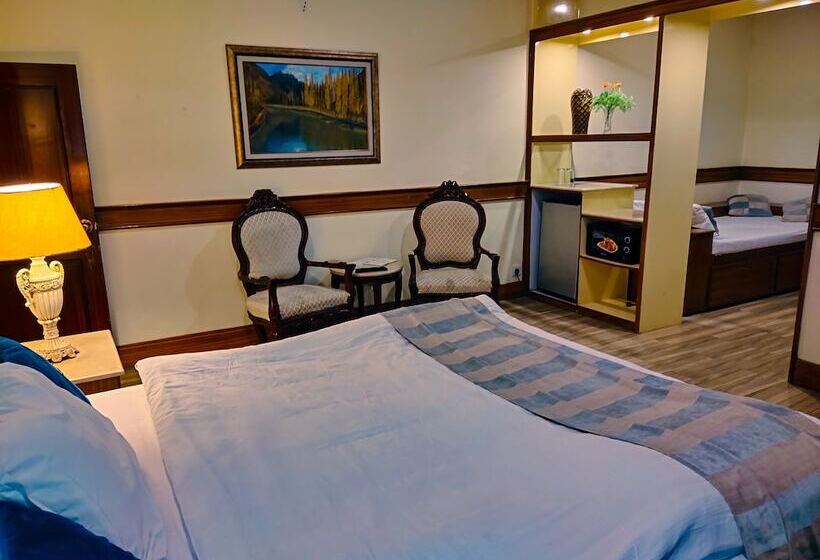 سوئیت مدیریتی 2 خوابه, Lockwood Hotel Murree