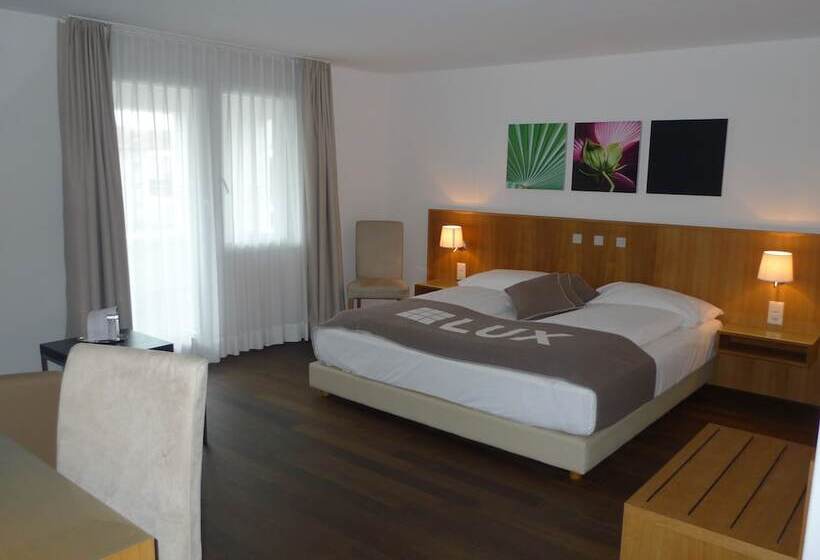 חדר סטנדרט עם מרפסת, Businesshotel Lux