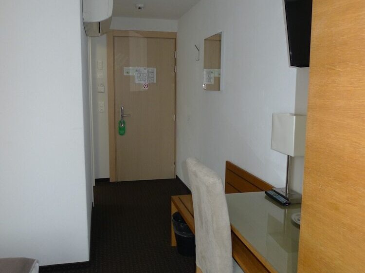 חדר ביזנס, Businesshotel Lux