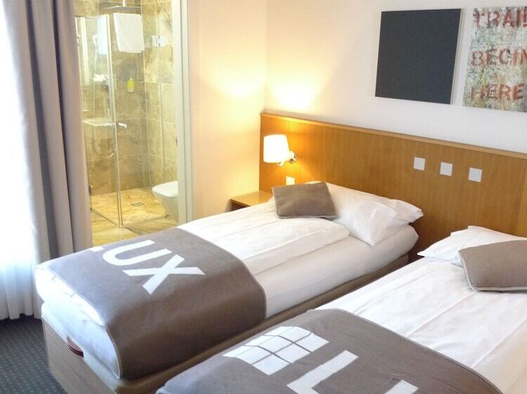 Номер Economy, Businesshotel Lux