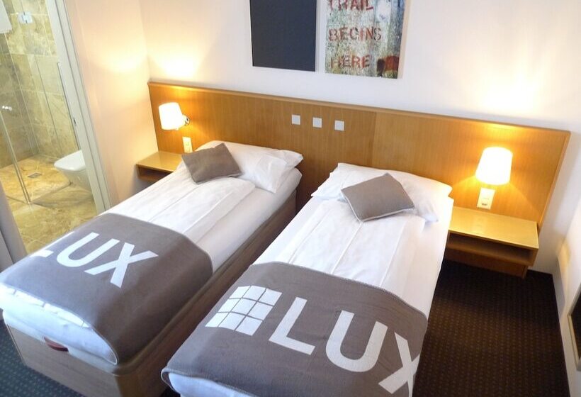 חדר אקונומי, Businesshotel Lux