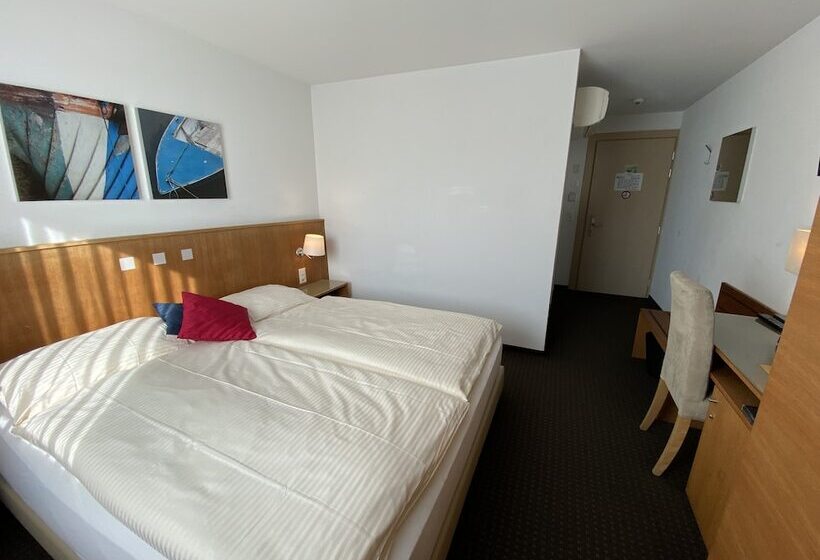 Номер бизнес-класса, Businesshotel Lux