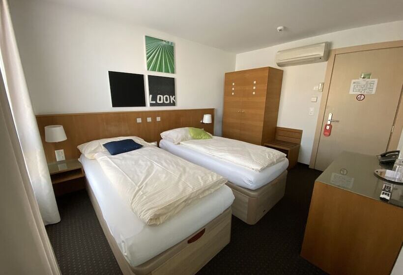 חדר אקונומי, Businesshotel Lux