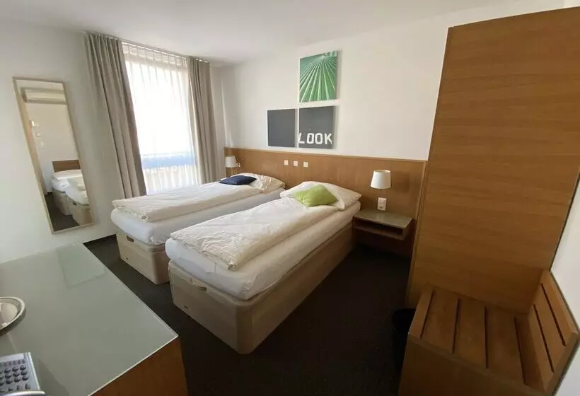エコノミールーム, Businesshotel Lux