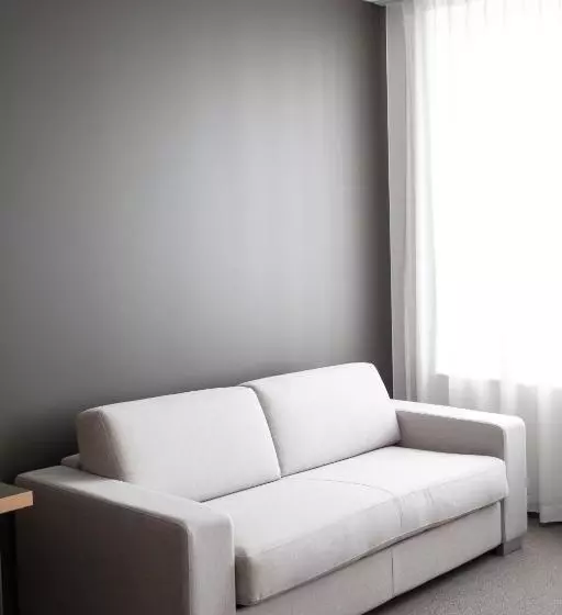 ファミリールーム, Swisstech