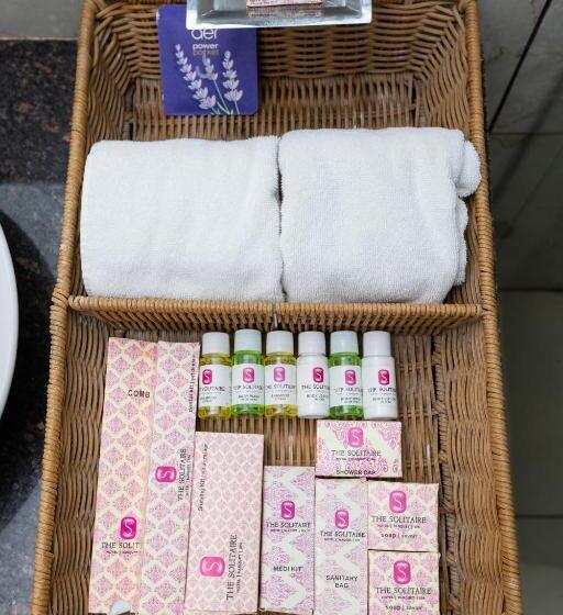 חדר פרמיום, The Solitaire