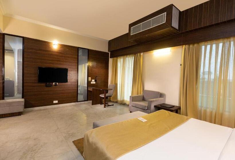 חדר פרמיום, The Solitaire