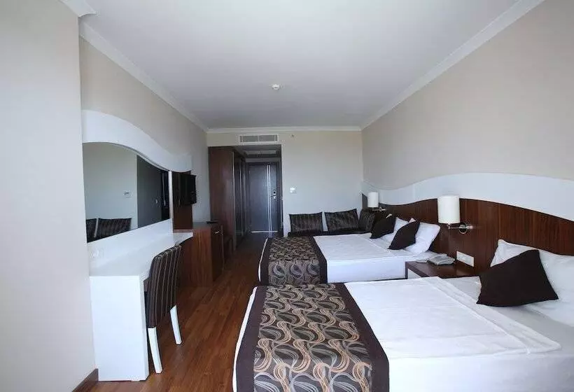 ファミリールーム, Throne Beach Resort & Spa